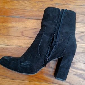 Steve Madden black heeled boots